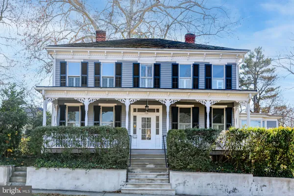 $899,000 | 724 William Street, Fredericksburg, VA 22401