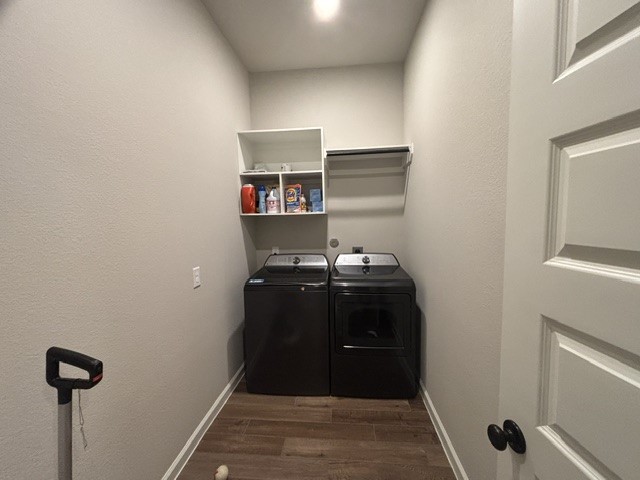 5039 Country Mdws Trail Iowa Colony, TX 77583 - Photo 15 of 19 Utility Room with Washer and Dryer Included in the rent