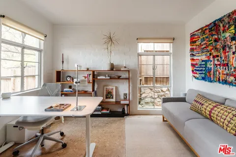 $999,000 | 10514 Silverton Avenue, Tujunga, CA 91042