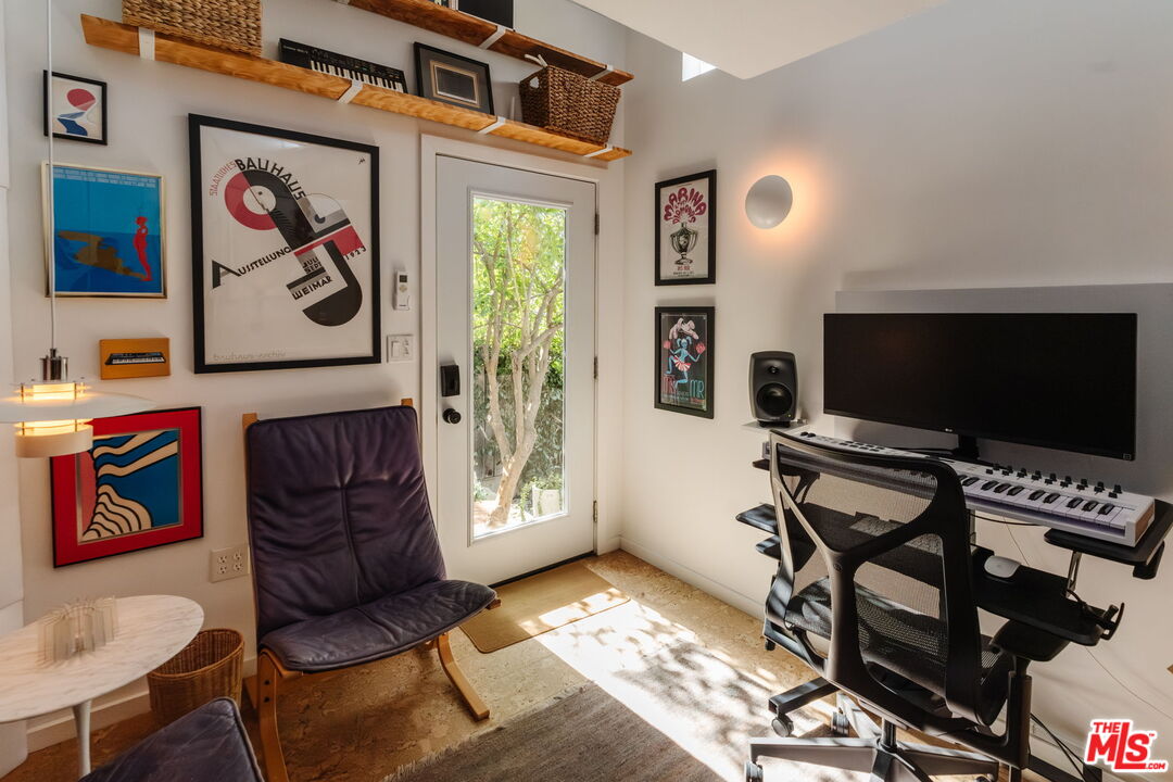 10514 Silverton Avenue Tujunga, CA 91042 - Photo 32 of 49