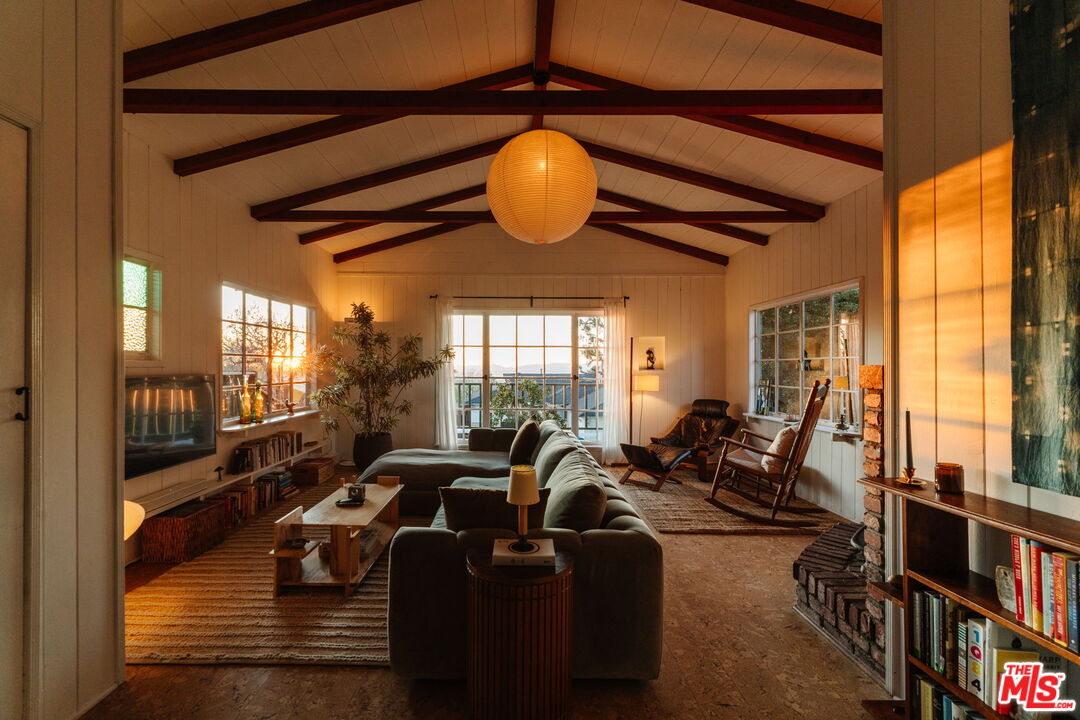 10514 Silverton Avenue Tujunga, CA 91042 - Photo 38 of 49