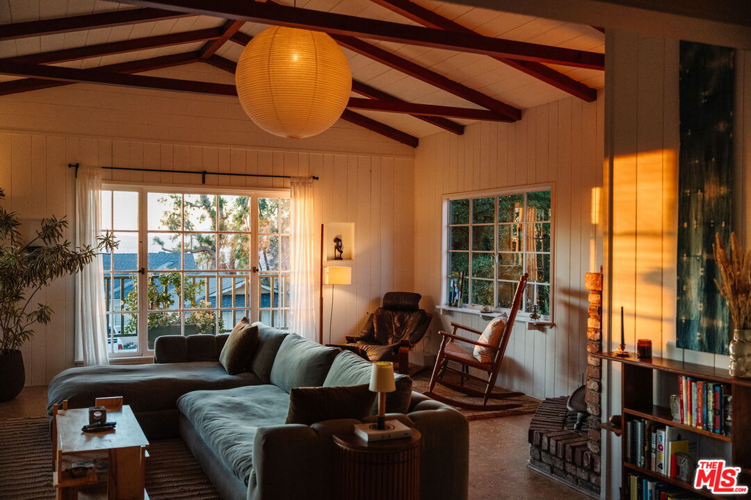 10514 Silverton Avenue Tujunga, CA 91042 - Photo 40 of 49