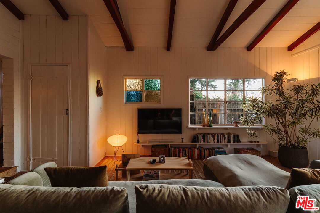 10514 Silverton Avenue Tujunga, CA 91042 - Photo 41 of 49