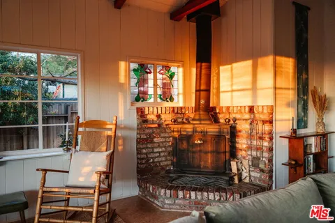 $999,000 | 10514 Silverton Avenue, Tujunga, CA 91042