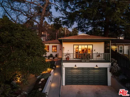 $999,000 | 10514 Silverton Avenue, Tujunga, CA 91042