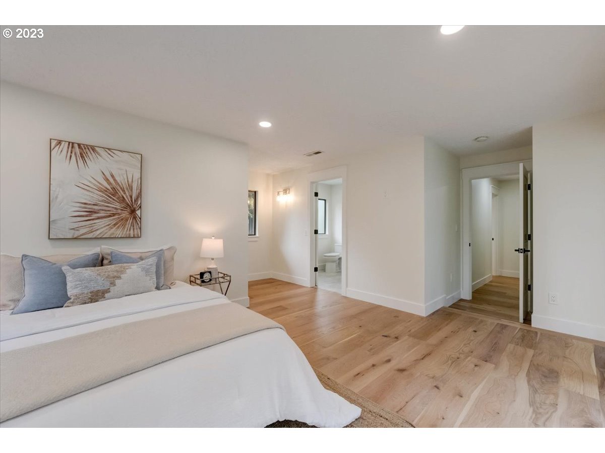 2017 Southwest Mossy Brae Road West Linn, OR 97068 - Photo 19 of 44 Gallery Image 19