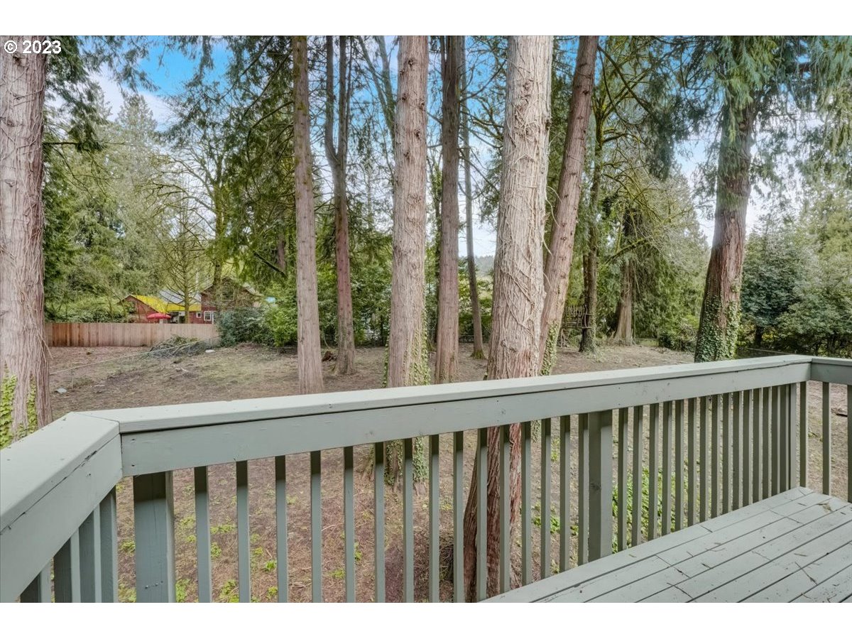 2017 Southwest Mossy Brae Road West Linn, OR 97068 - Photo 32 of 44 Gallery Image 32