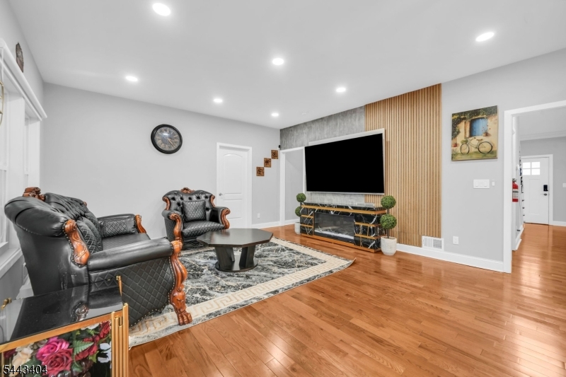 767 Hemlock Road Union, NJ 07083 - Photo 9 of 29