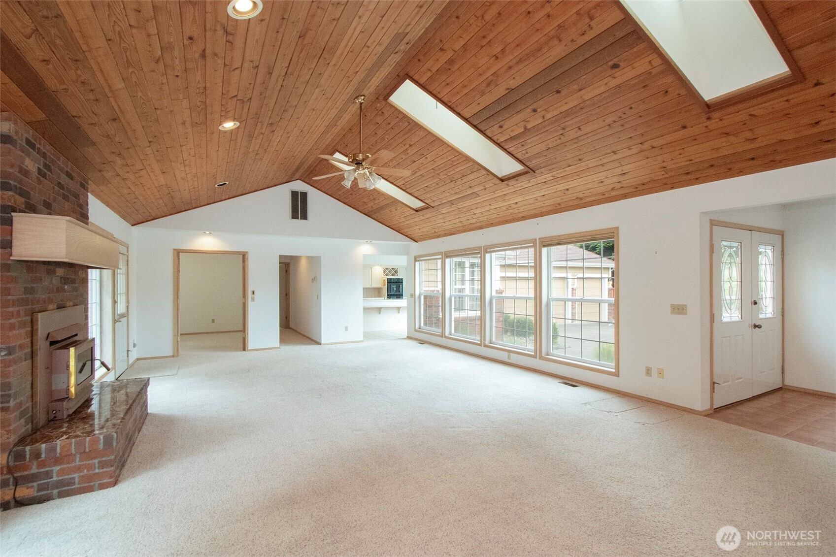 132 Madigan Road Sequim, WA 98382 - Photo 4 of 40