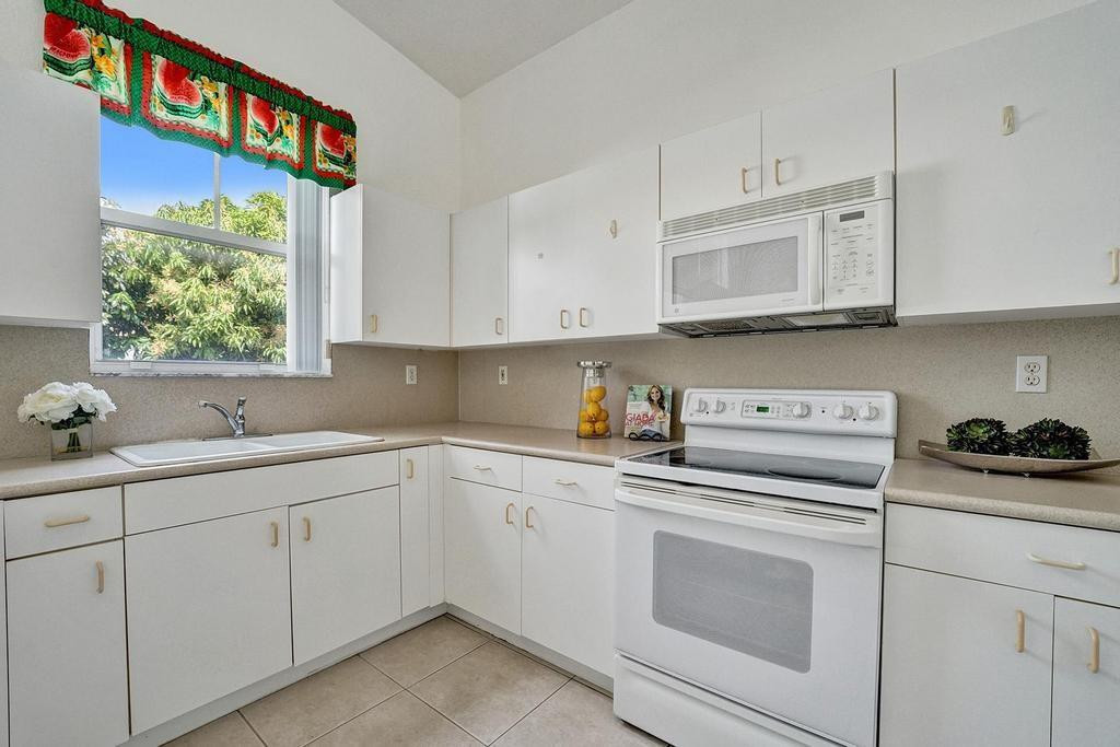 13175 Southwest 24th Street Miramar, FL 33027 - Photo 17 of 66 Photo 17