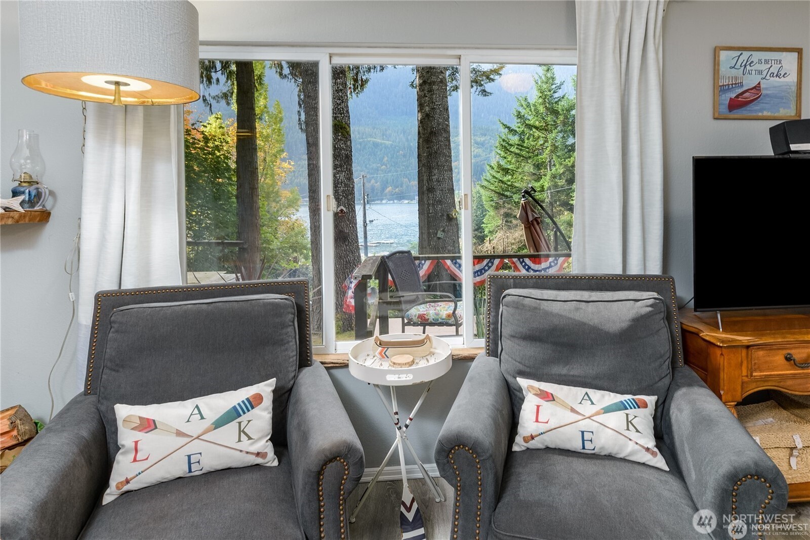 17 Thompson Point Road Port Angeles, WA 98363 - Photo 4 of 24