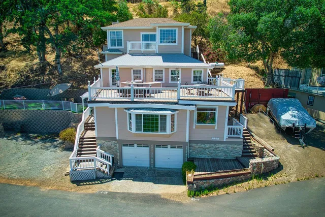 $689,000 | 3848 Mariposa Drive, Clearlake, CA 95422