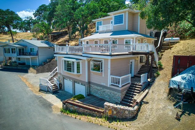 $689,000 | 3848 Mariposa Drive, Clearlake, CA 95422