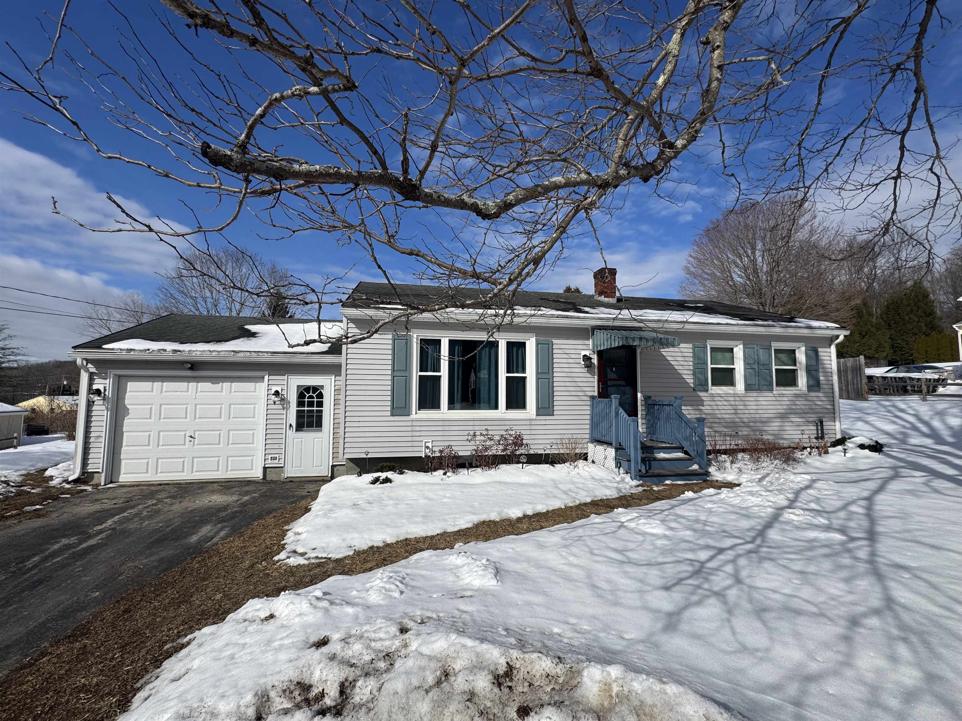 1758 East Road Bennington, VT 05201 - Photo 2 of 33