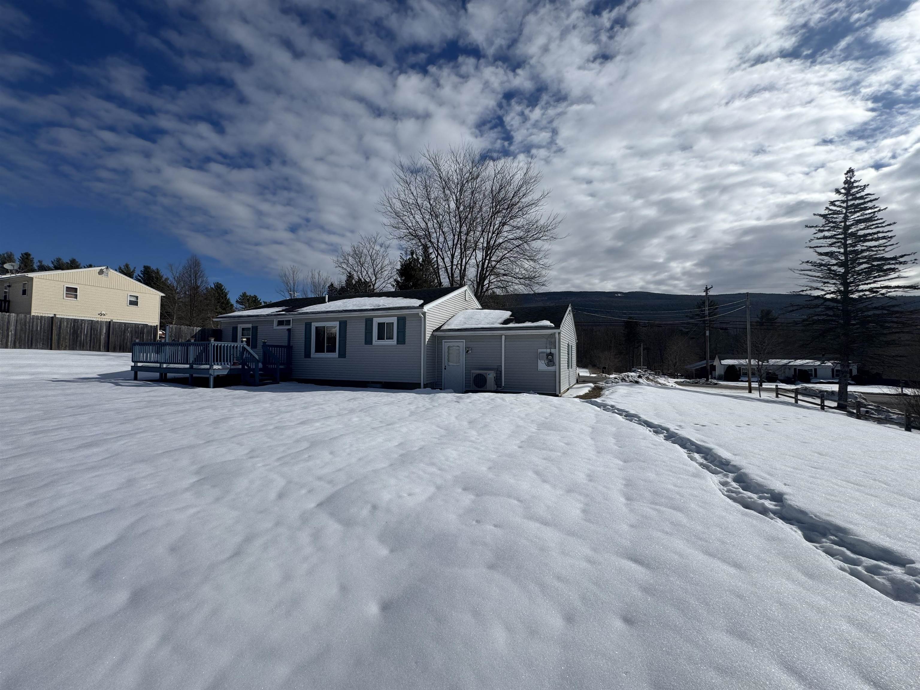 1758 East Road Bennington, VT 05201 - Photo 4 of 33