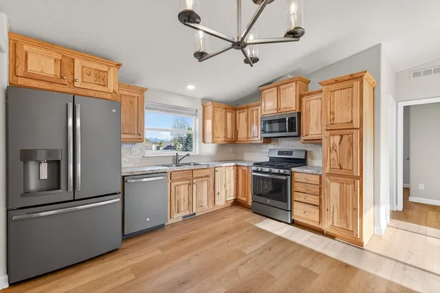 $475,000 | 13091 Hill House Loop, Donnelly, ID 83615