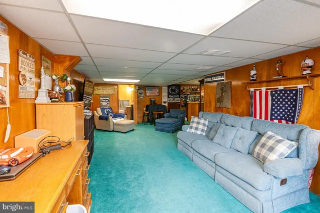 $274,900 | 42 Adams Street, Reading, PA 19608