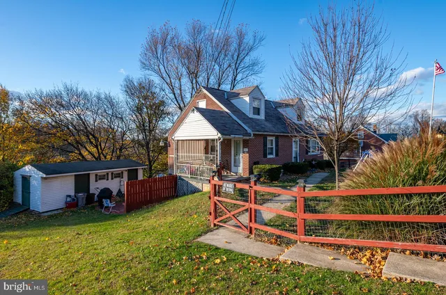 $274,900 | 42 Adams Street, Reading, PA 19608