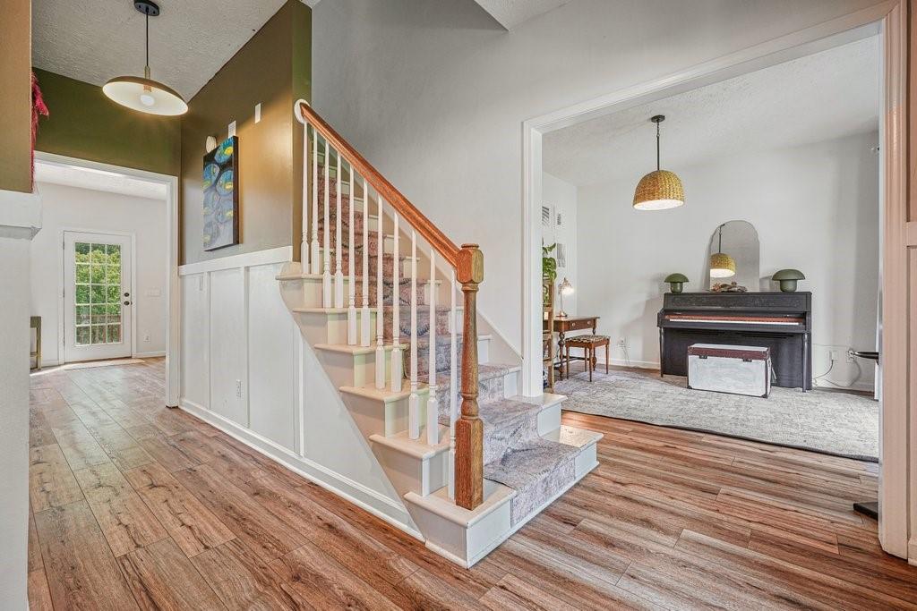 410 Windsor Way Canton, GA 30115 - Photo 3 of 43