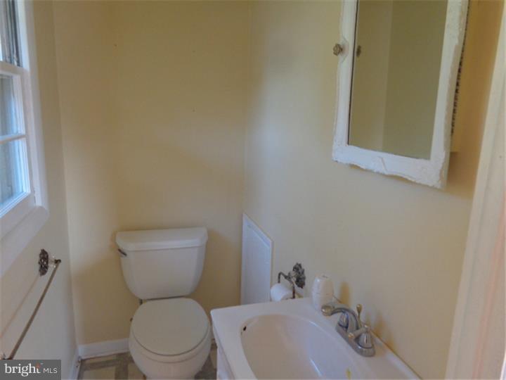 336 Farmdale Road Moorestown, NJ 08057 - Photo 14 of 15 Bathroom