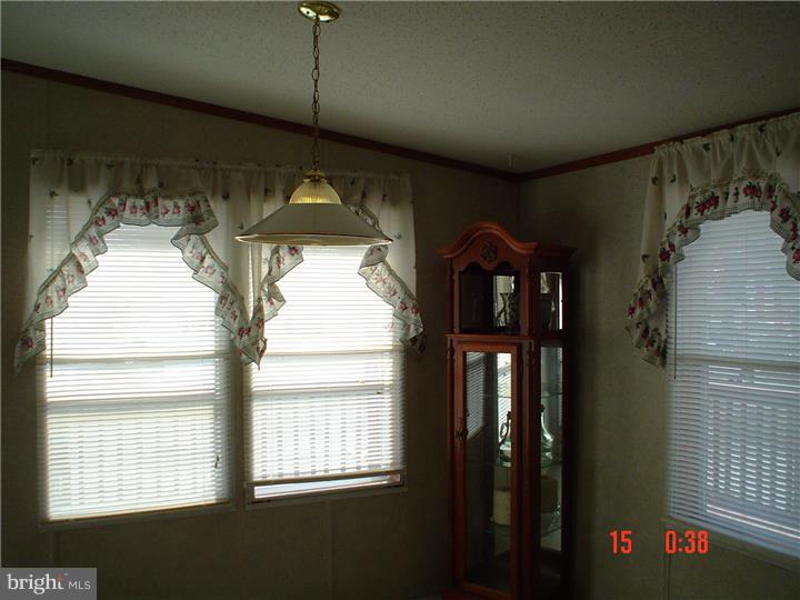 B6 New Bridge Road Salem, NJ 08079 - Photo 5 of 11 Dining Room