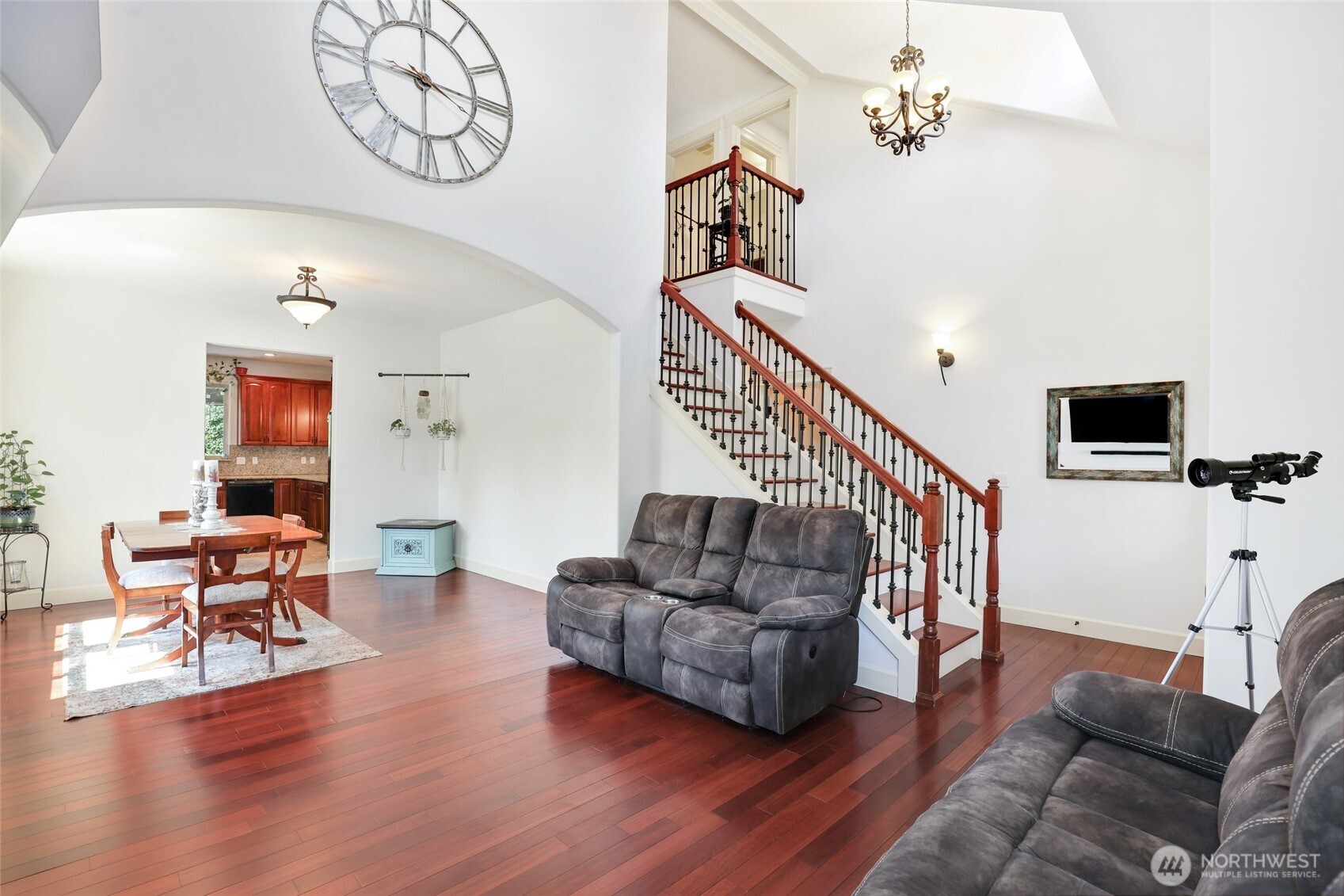 2010 Crystal Springs Road West Tacoma, WA 98466 - Photo 4 of 39 Gallery Image 4