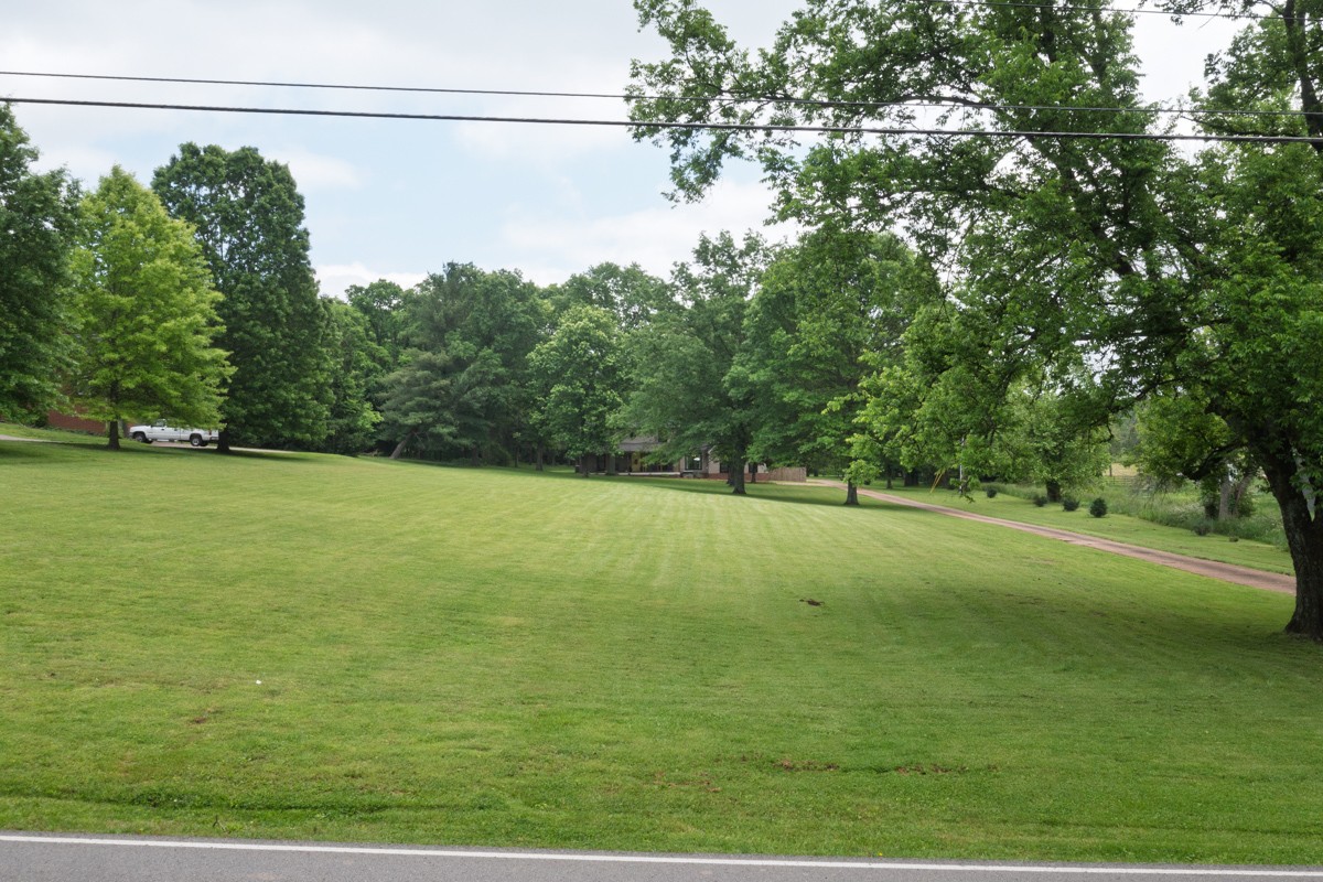 1610 Anderson Road Hendersonville, TN 37075 - Photo 7 of 58