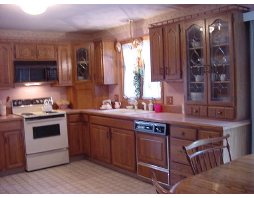 50 Longfellow Road Shrewsbury, MA 01545 - Photo 4 of 8 Gallery Image 4