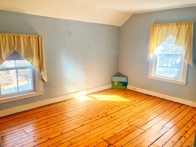 $3,400 | 111 Elm Street, Stonington, CT 06378