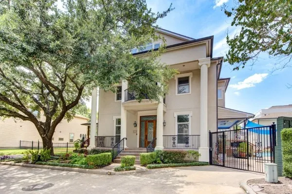 $5,300 | 122 Vieux Carre Drive, Houston, TX 77009