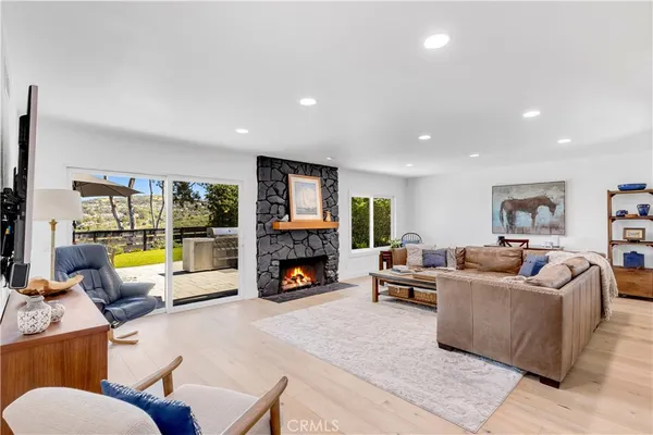 $1,899,000 | 802 Avenida Presidio, San Clemente, CA 92672