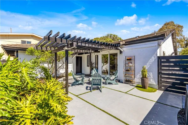 $1,899,000 | 802 Avenida Presidio, San Clemente, CA 92672