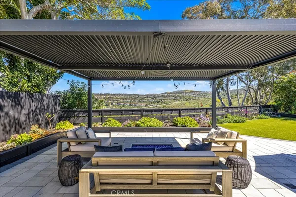 $1,899,000 | 802 Avenida Presidio, San Clemente, CA 92672