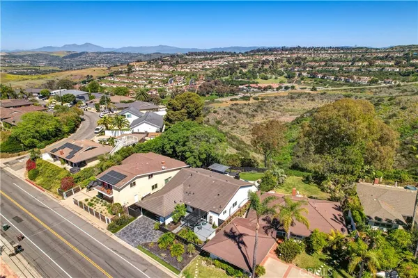 $1,899,000 | 802 Avenida Presidio, San Clemente, CA 92672