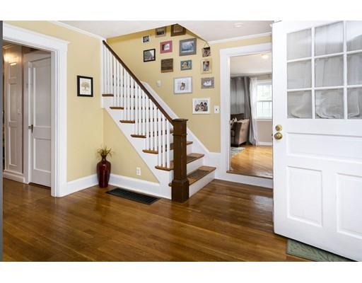 95 Pierce Road Weymouth, MA 02188 - Photo 3 of 18 Gallery Image 3