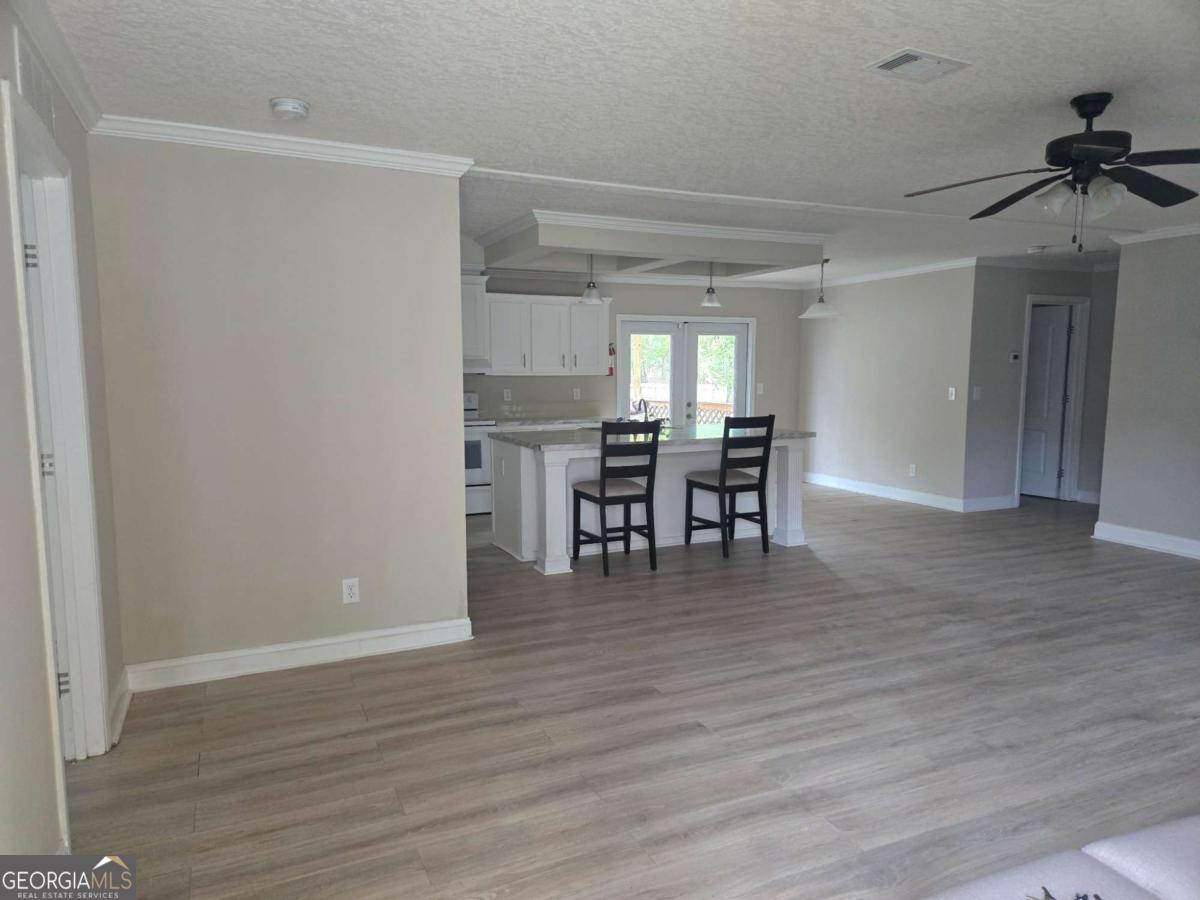 688 Linden Bluff Road Jesup, GA 31545 - Photo 2 of 28