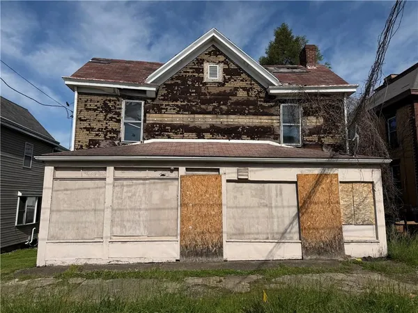 $45,000 | 221 North Gallatin Avenue, Uniontown, PA 15401