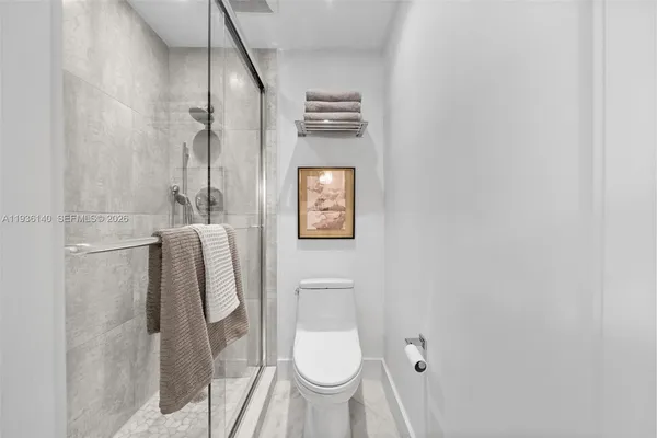 $4,490,000 | 1251 Kane Concourse, Bay Harbor Islands, FL 33154