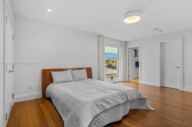 $4,490,000 | 1251 Kane Concourse, Bay Harbor Islands, FL 33154