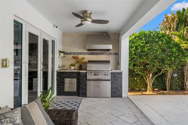 $4,490,000 | 1251 Kane Concourse, Bay Harbor Islands, FL 33154