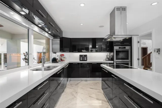 $4,490,000 | 1251 Kane Concourse, Bay Harbor Islands, FL 33154