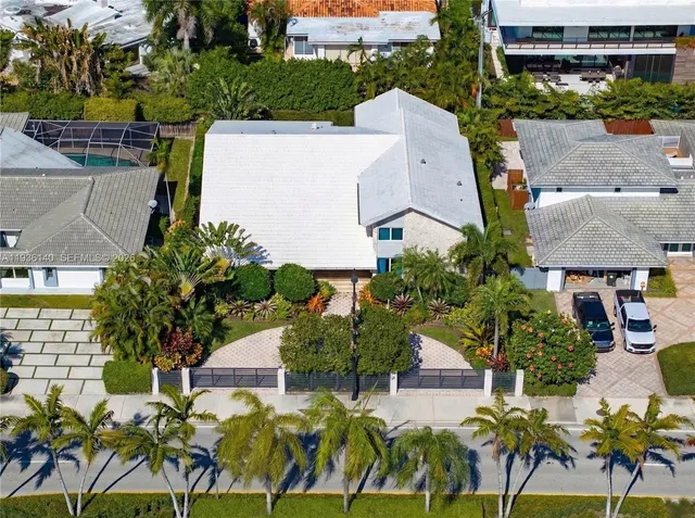 $4,490,000 | 1251 Kane Concourse, Bay Harbor Islands, FL 33154
