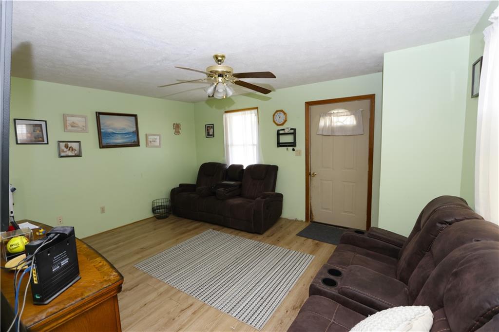 507 Oak Street Richeyville, PA 15358 - Photo 10 of 24