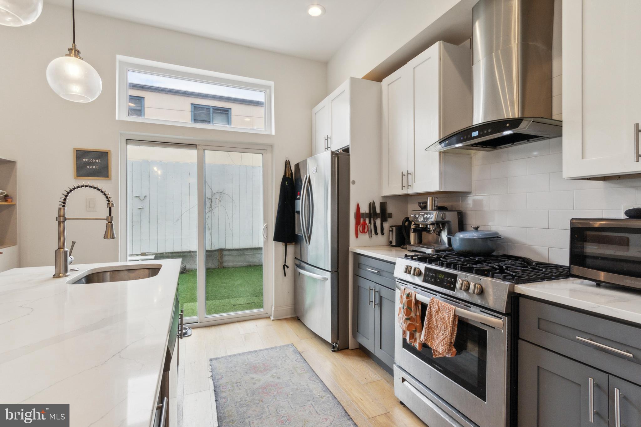 2145 Cross Street Philadelphia, PA 19146 - Photo 9 of 25 Kitchen