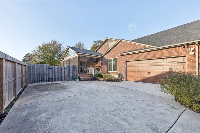 $340,000 | 7112 Pleasure Lake Drive, Willis, TX 77318