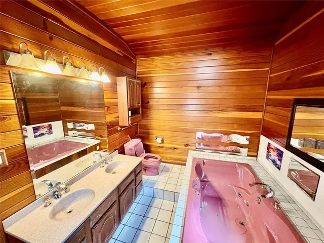 $1,500 | 76052 Crystal Drive, Covington, LA 70435