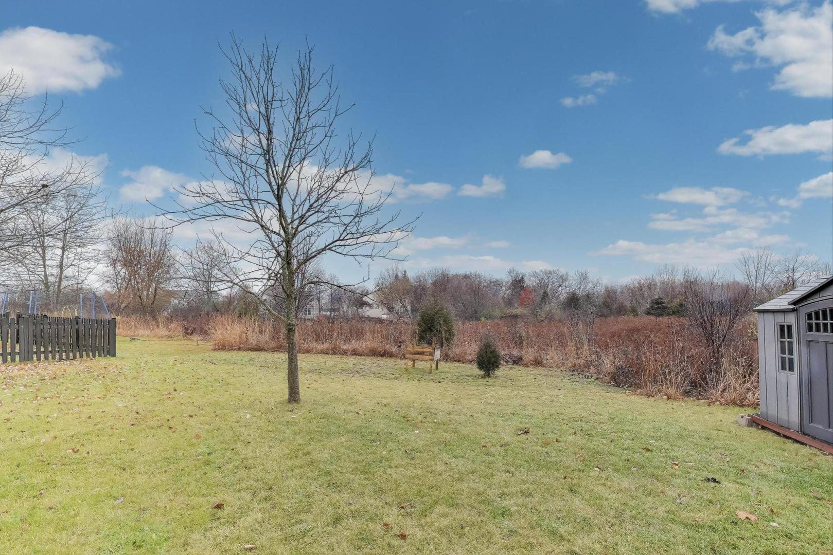 719 Sun Lake Road Lake Villa, IL 60046 - Photo 40 of 46 a view of an outdoor space and basketball court