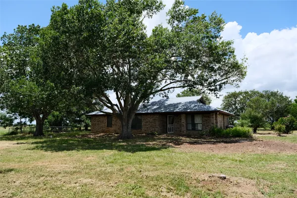 $407,000 | 240 McAcres Drive, McDade, TX 78650