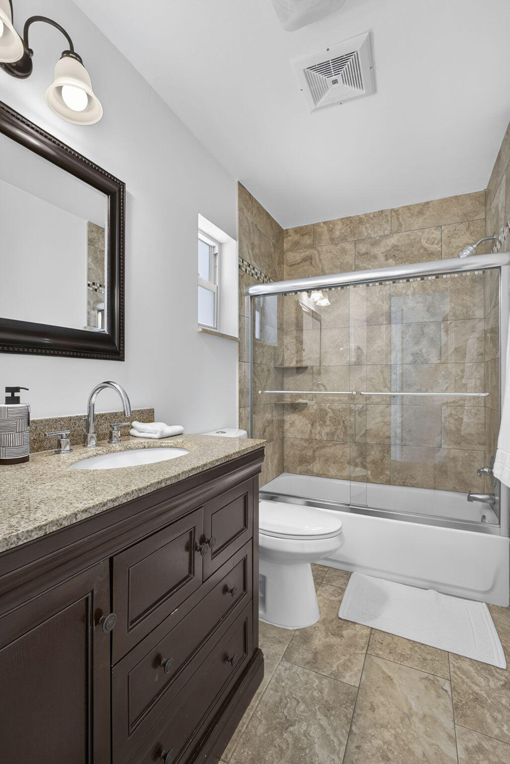 11760 Inverness Circle Wellington, FL 33414 - Photo 13 of 24 26-web-or-mls-BS1A6168