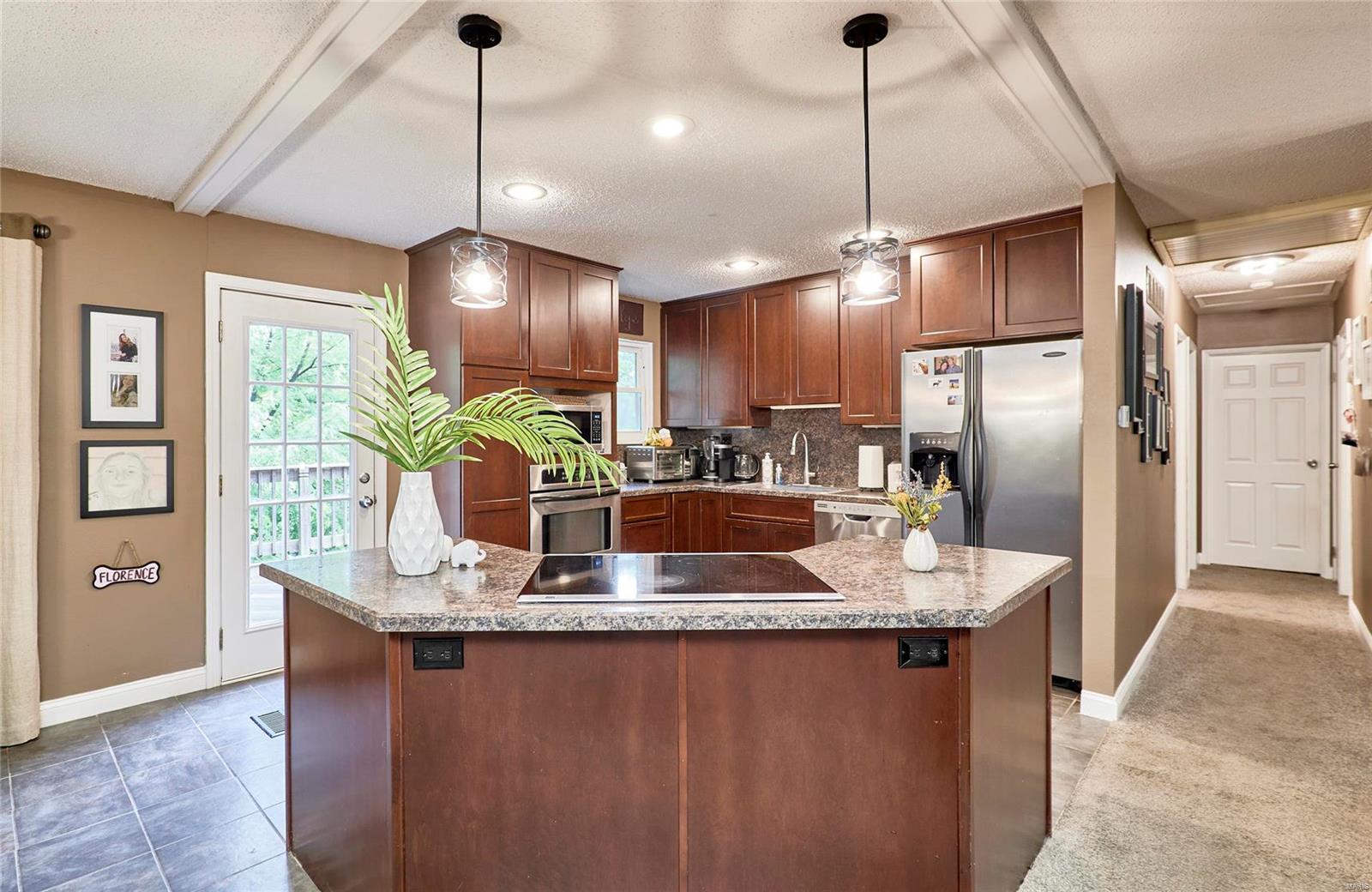 249 Treasure Cove Ballwin, MO 63021 - Photo 9 of 35